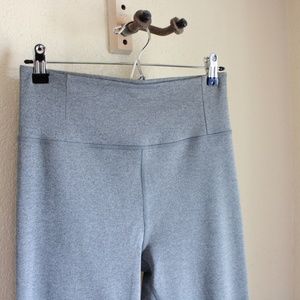 Girlfriend Collective FLOAT Ultralight Legging in Gravel Heather